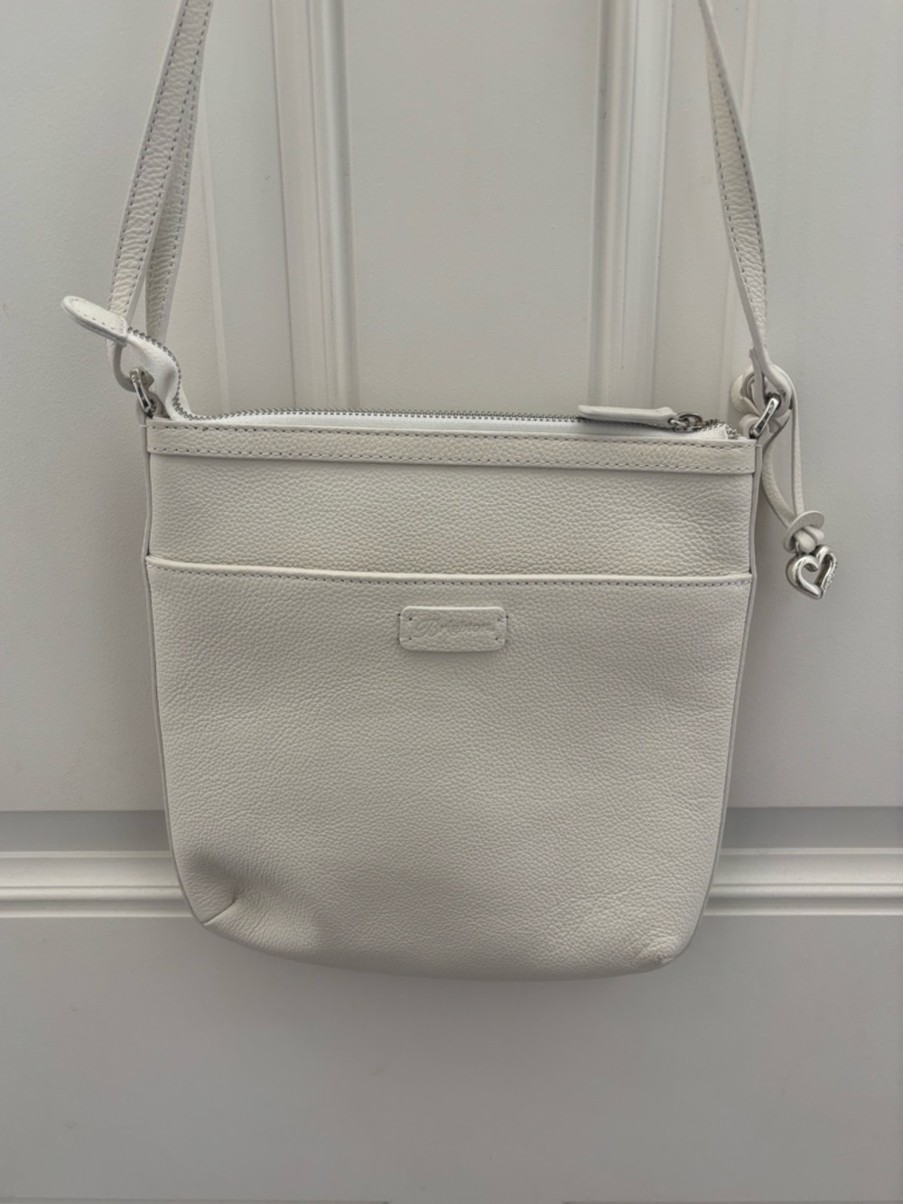NWOT Brighton Carter Straw Messenger Bag - Picture 9 of 11